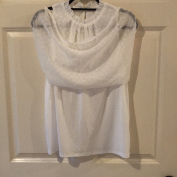 Ladies white chiffon halter blouse. Size L. - Picture 6 of 6